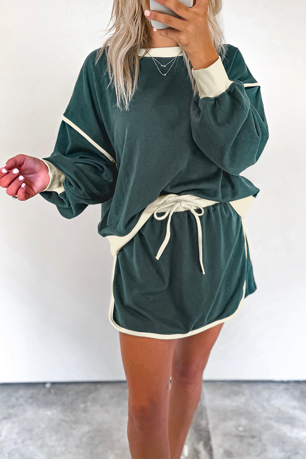 Coffee Color Contrast Loose Pullover and Lace-up Waist Skort Set