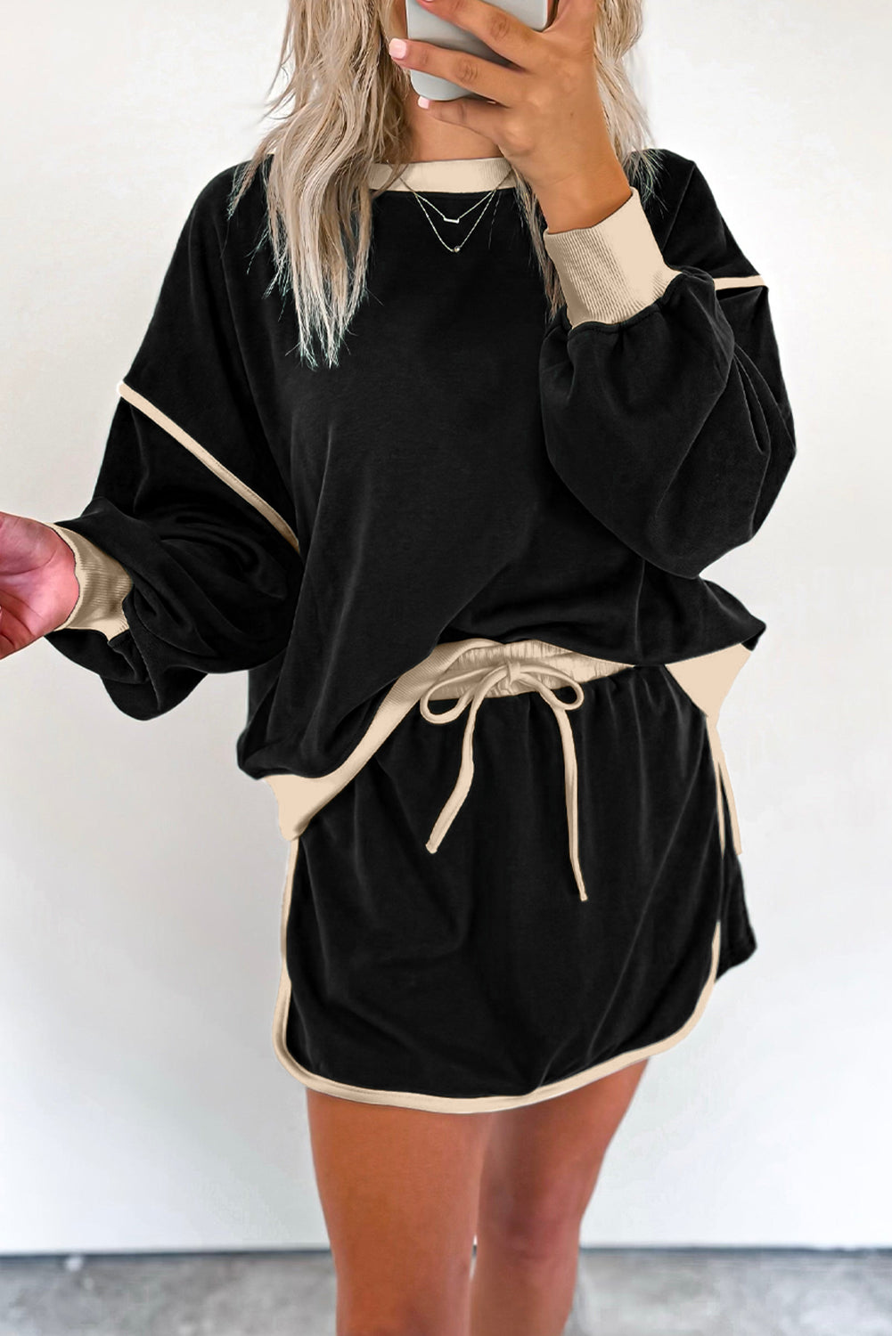 Coffee Color Contrast Loose Pullover and Lace-up Waist Skort Set